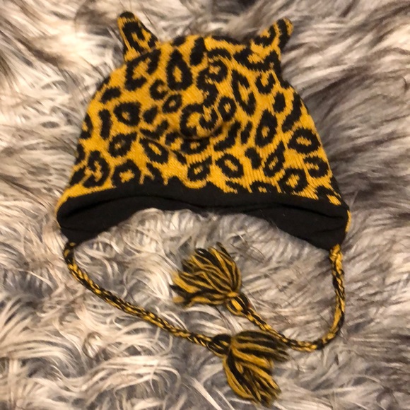 Great hat-Hand made in Napal. Great condition. Smoke free home.  For any age. 👍 - Picture 1 of 2